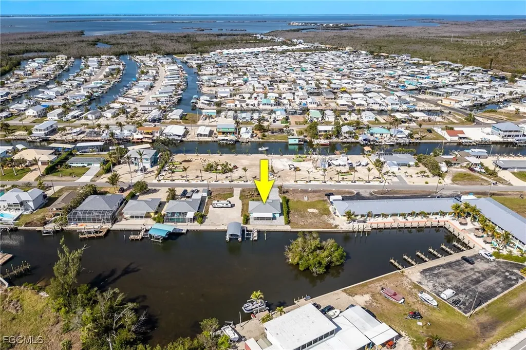 2892 Sanibel Boulevard St. James City FL 33956