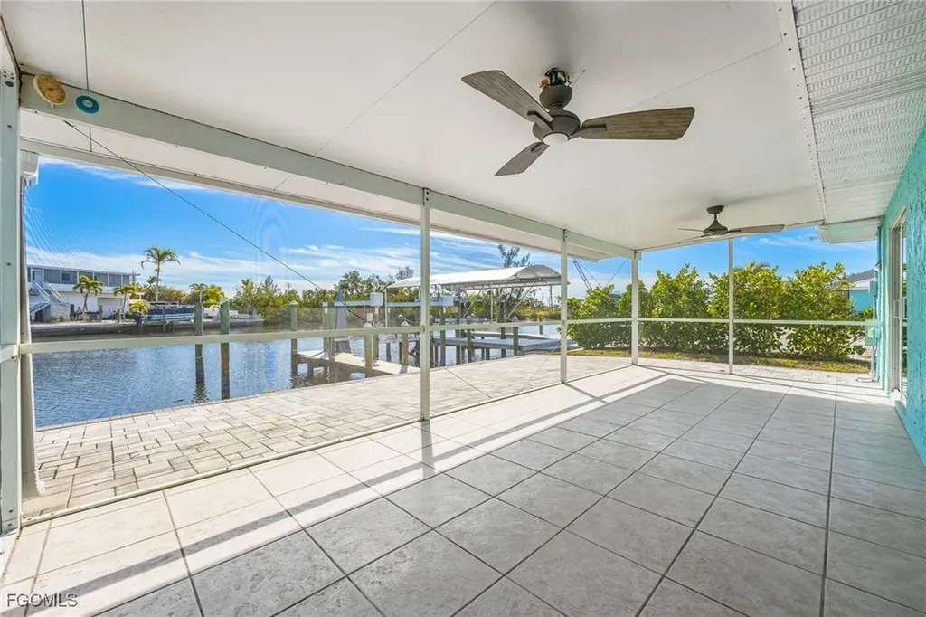 2892 Sanibel Boulevard St. James City FL 33956