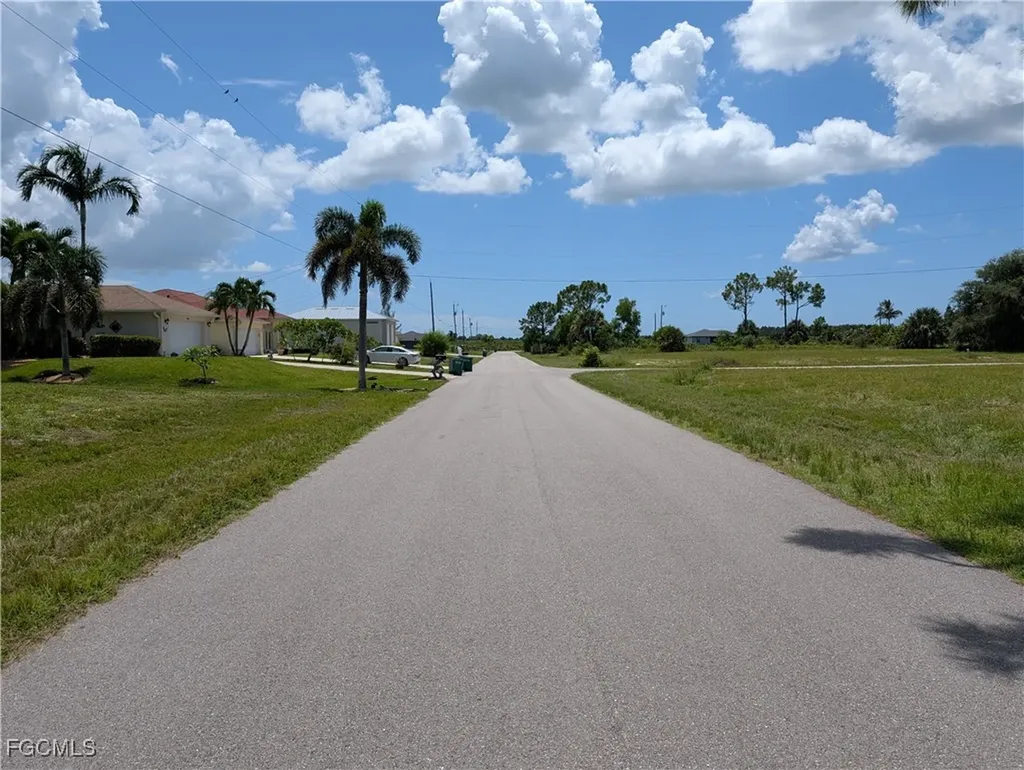 3825 NW 36th Avenue Cape Coral FL 33993
