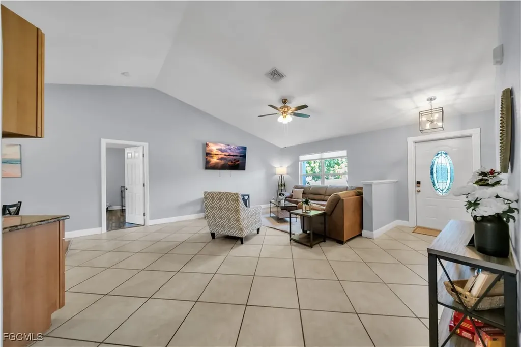 1726 SW 21st Street Cape Coral FL 33991