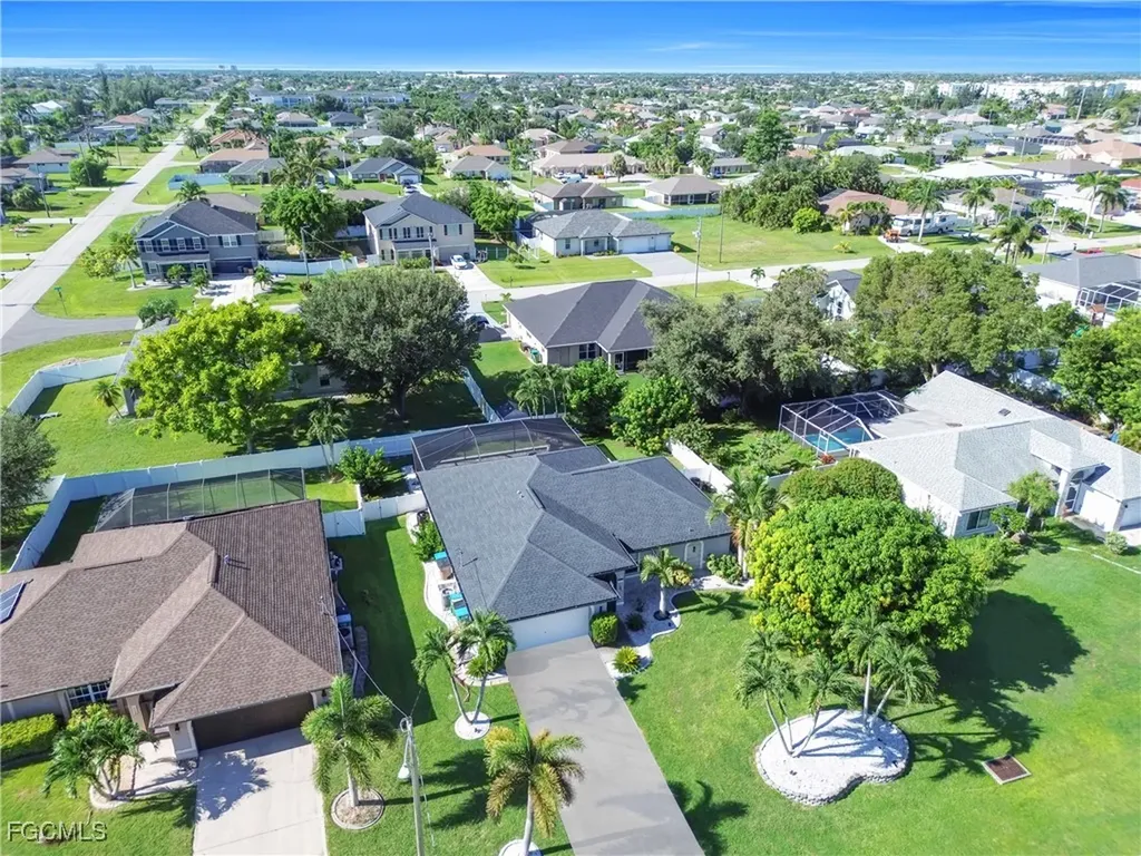 1726 SW 21st Street Cape Coral FL 33991