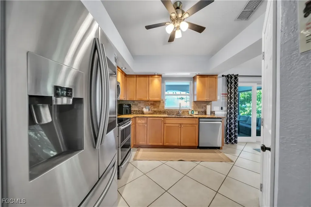 1726 SW 21st Street Cape Coral FL 33991