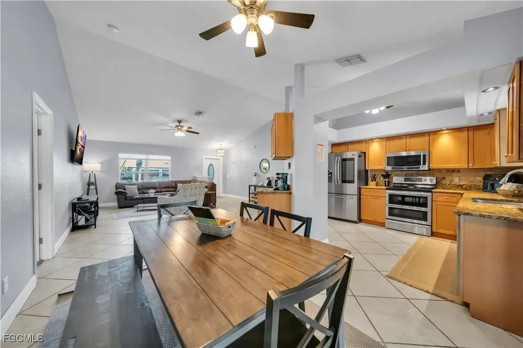 1726 SW 21st Street Cape Coral FL 33991