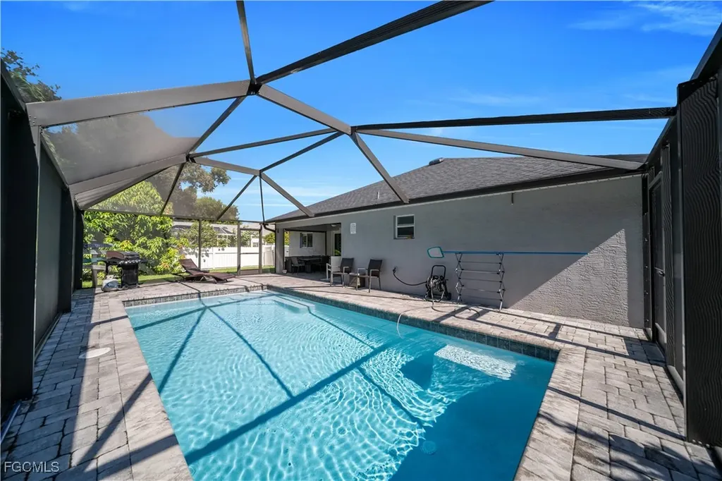 1726 SW 21st Street Cape Coral FL 33991