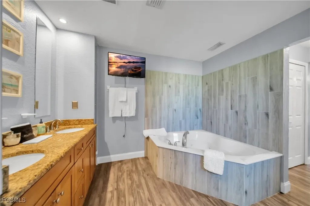 1726 SW 21st Street Cape Coral FL 33991