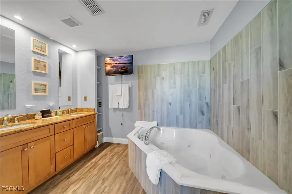 1726 SW 21st Street Cape Coral FL 33991