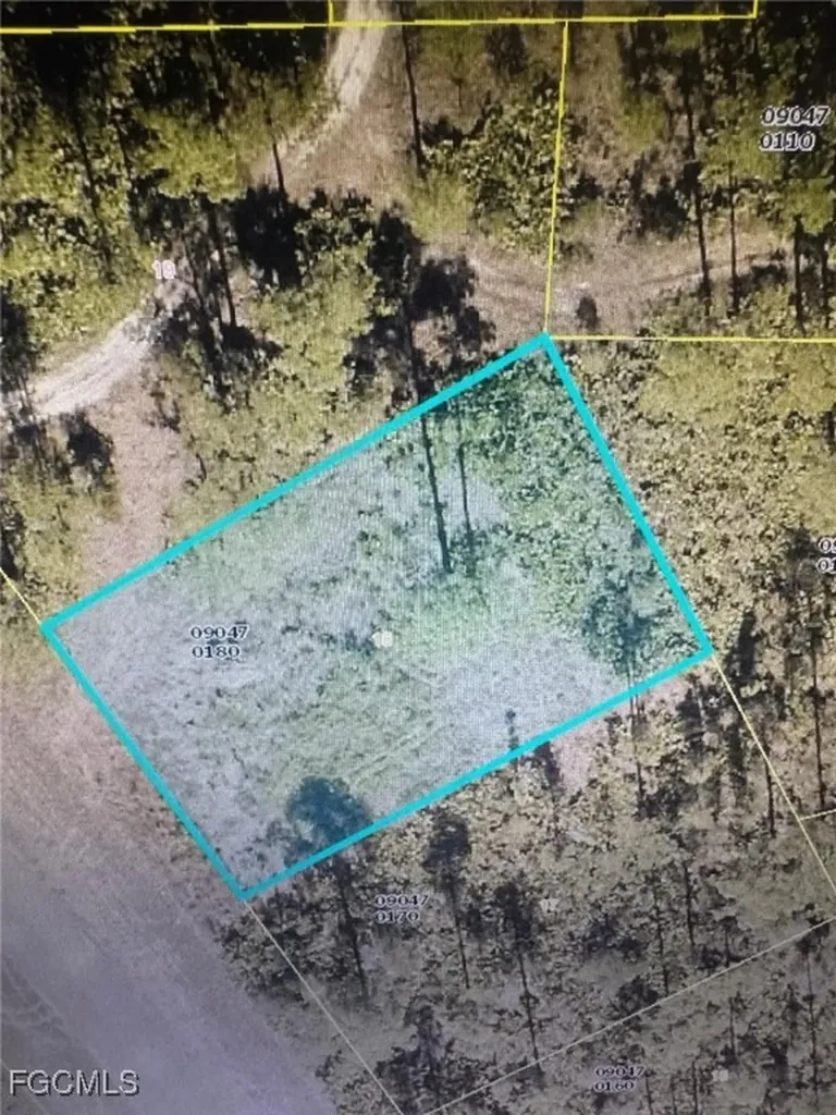 2106 Winnetka Drive Lehigh Acres FL 33972