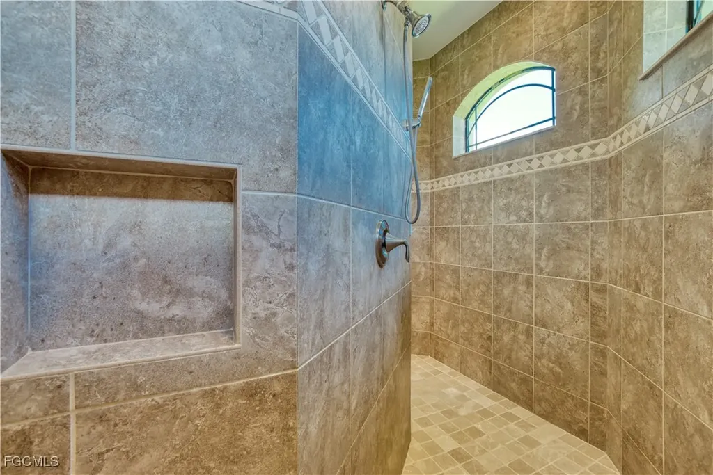 1826 SE 15th Terrace Cape Coral FL 33990