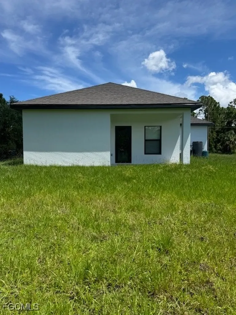 520 Millcreek Street Lehigh Acres FL 33974
