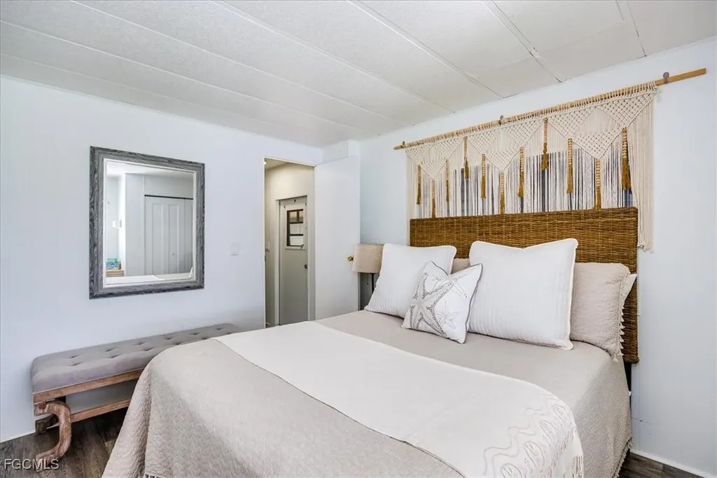 16241 Siesta Drive Fort Myers FL 33908