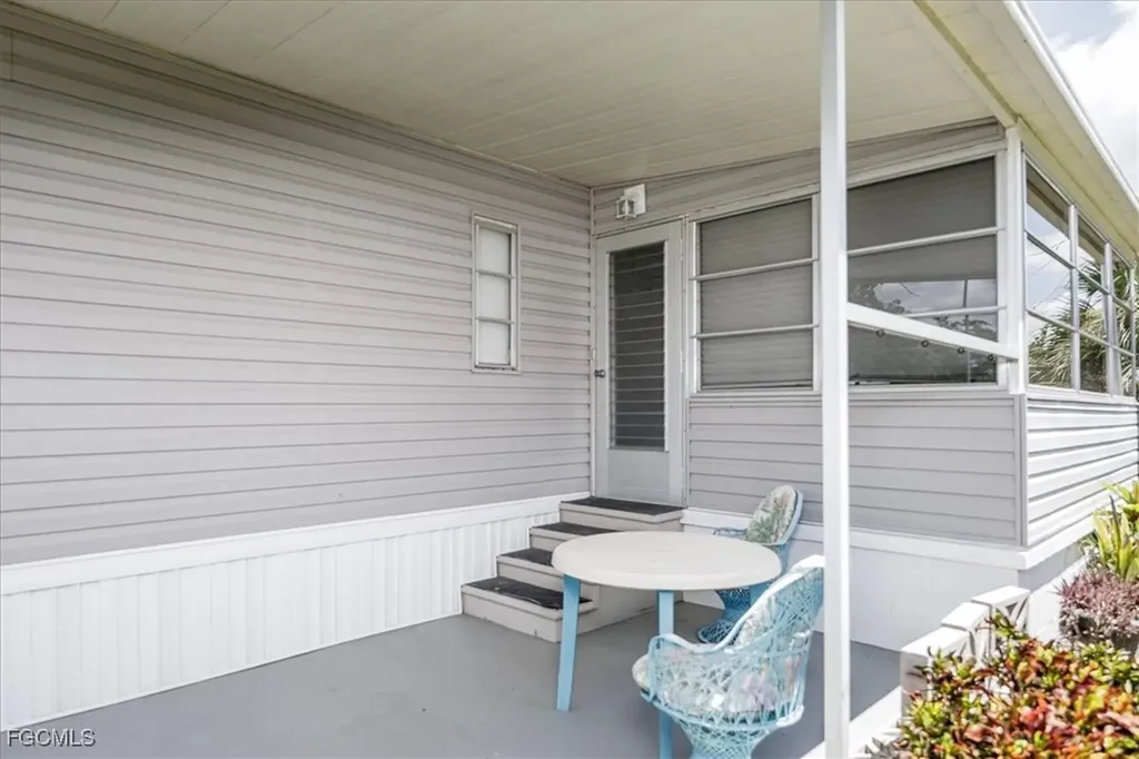 16241 Siesta Drive Fort Myers FL 33908