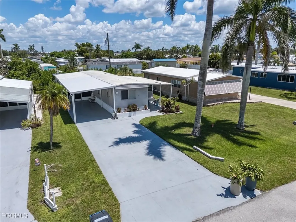 16241 Siesta Drive Fort Myers FL 33908