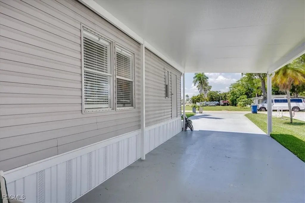 16241 Siesta Drive Fort Myers FL 33908