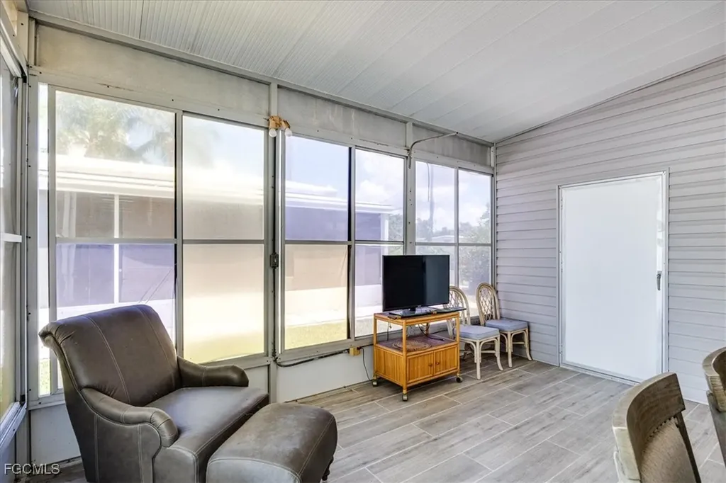 16241 Siesta Drive Fort Myers FL 33908