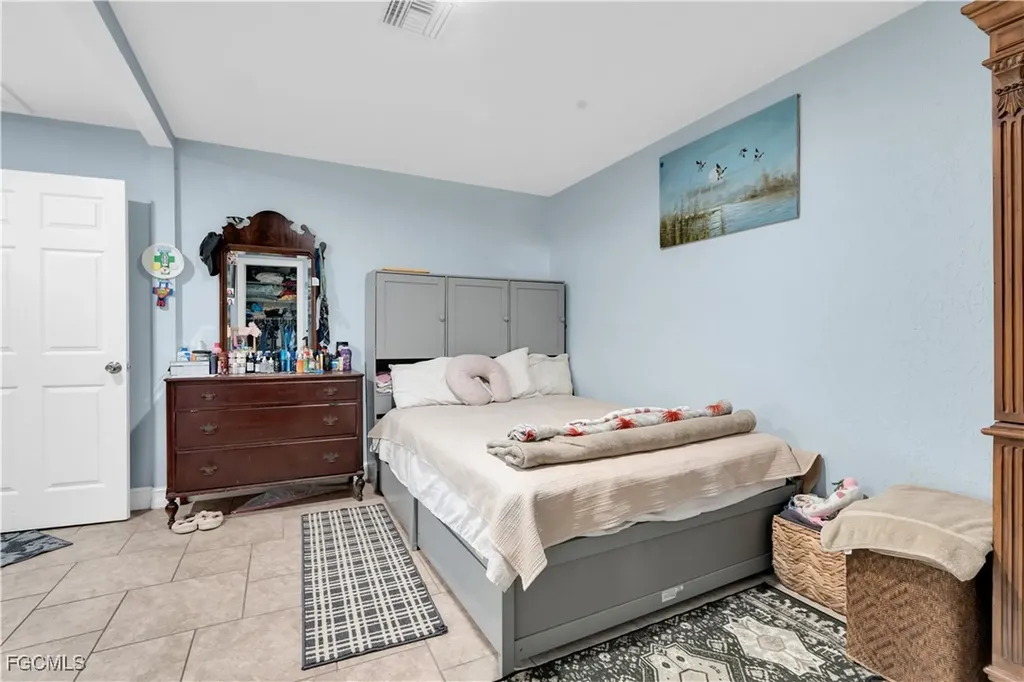 3808 Seminole Avenue Fort Myers FL 33916