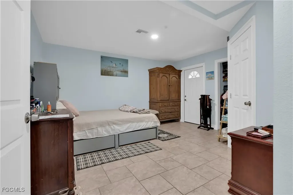 3808 Seminole Avenue Fort Myers FL 33916