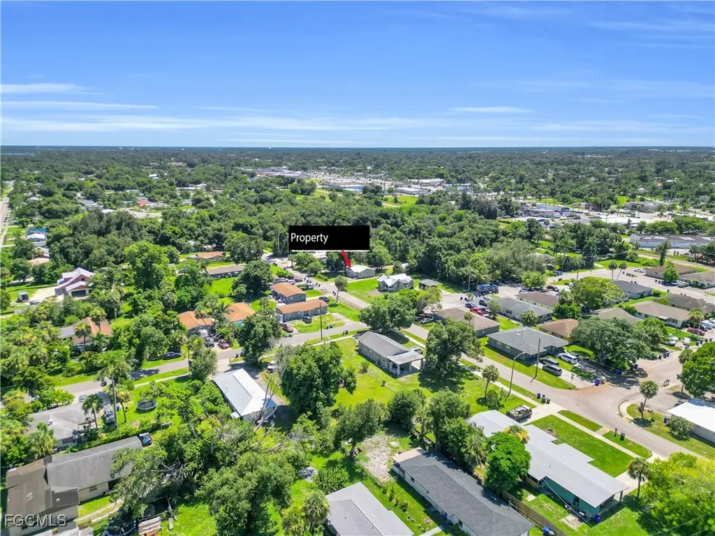 3808 Seminole Avenue Fort Myers FL 33916