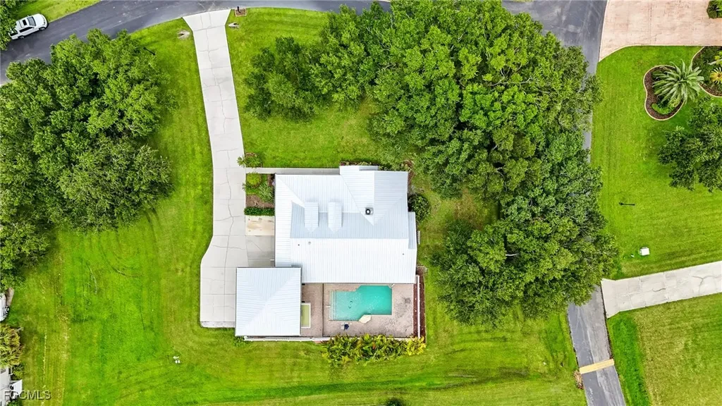 16300 Forest Mist Court Alva FL 33920