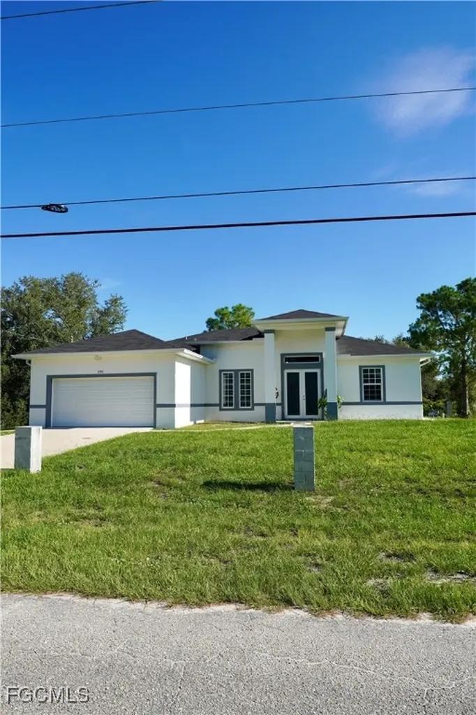 105 E 15th Street Lehigh Acres FL 33972