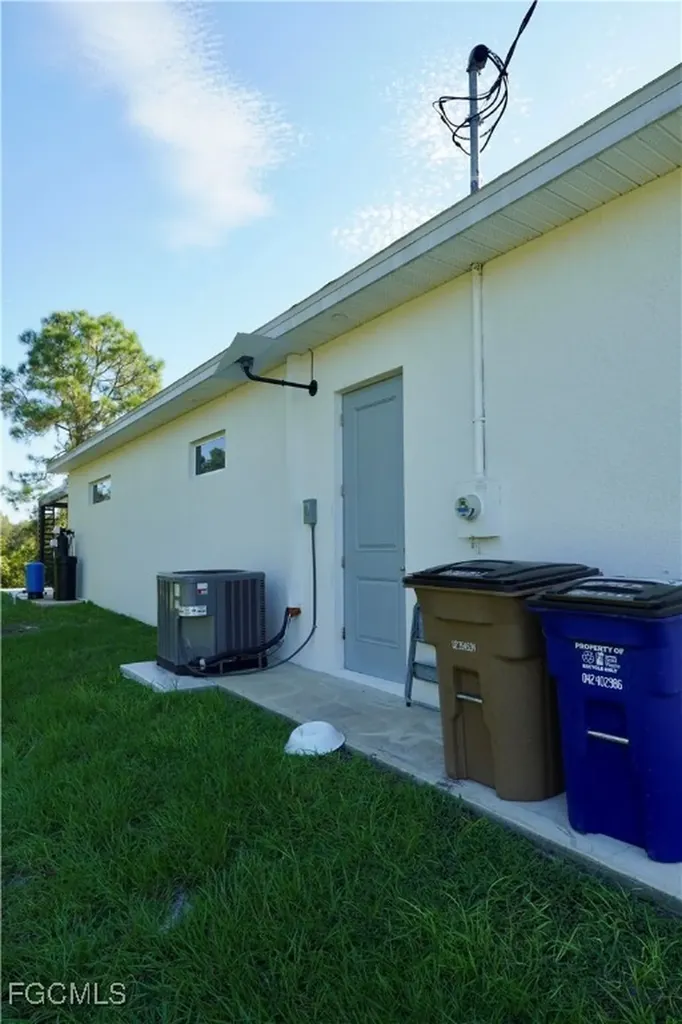105 E 15th Street Lehigh Acres FL 33972