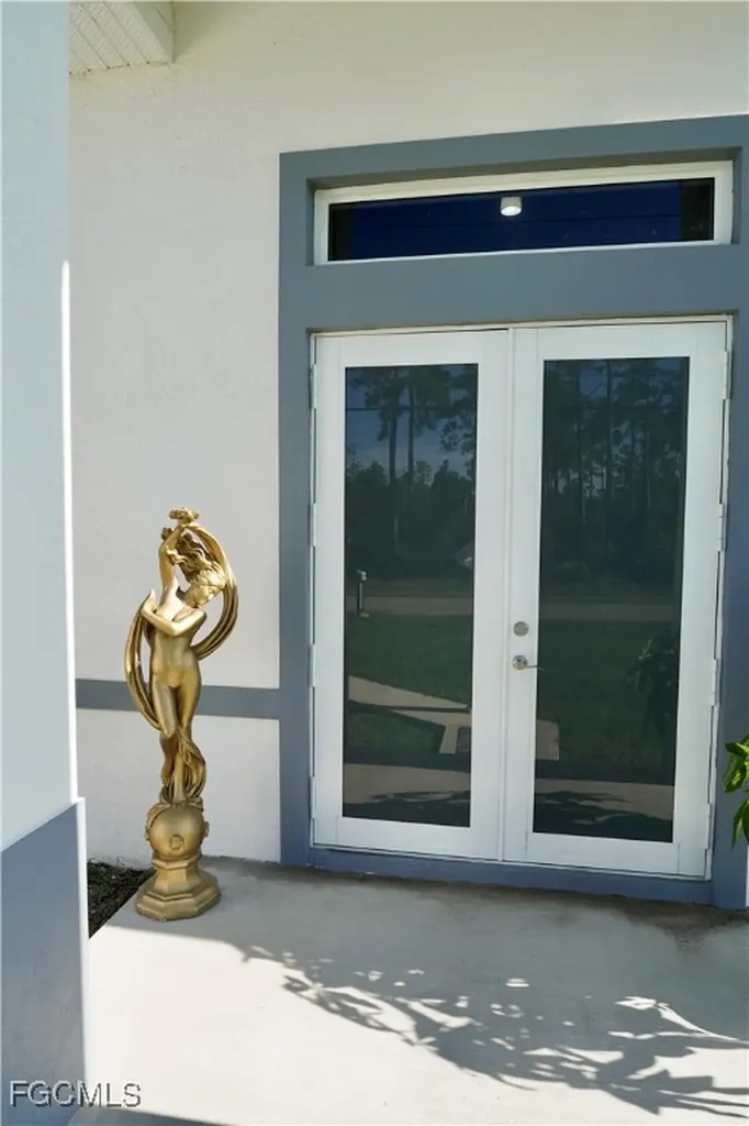 105 E 15th Street Lehigh Acres FL 33972