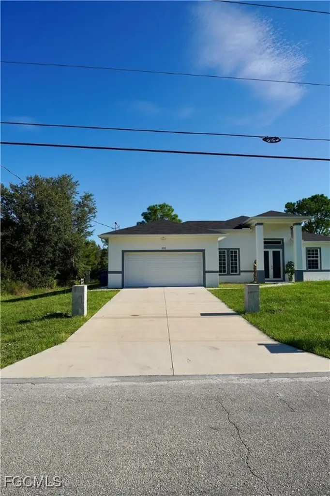 105 E 15th Street Lehigh Acres FL 33972