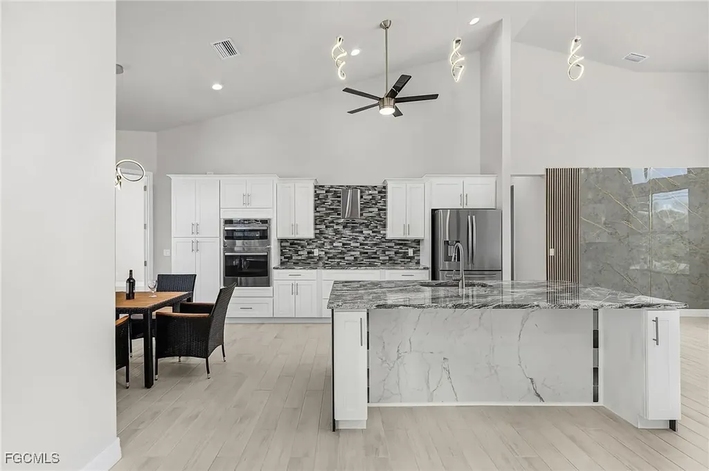 3605 SW 17th Place Cape Coral FL 33914