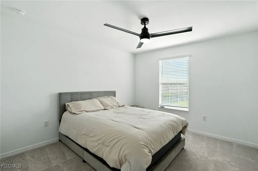17765 Paradiso Way North Fort Myers FL 33917