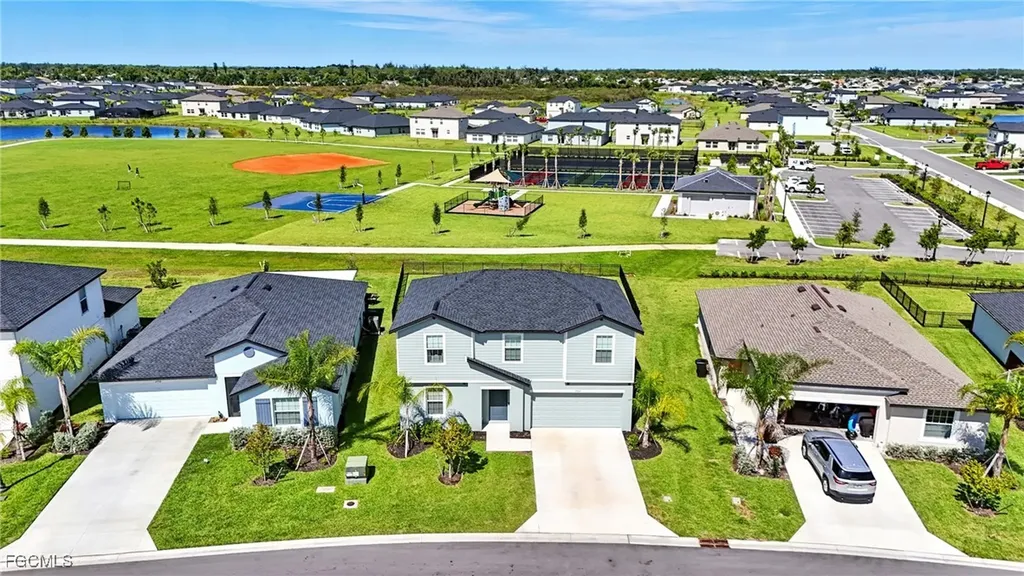 17765 Paradiso Way North Fort Myers FL 33917