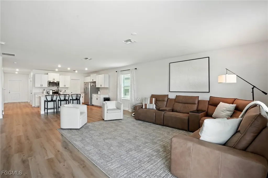 17765 Paradiso Way North Fort Myers FL 33917