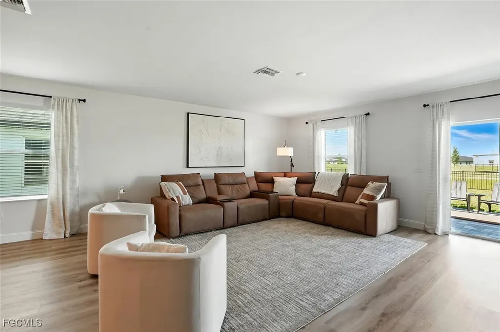 17765 Paradiso Way North Fort Myers FL 33917
