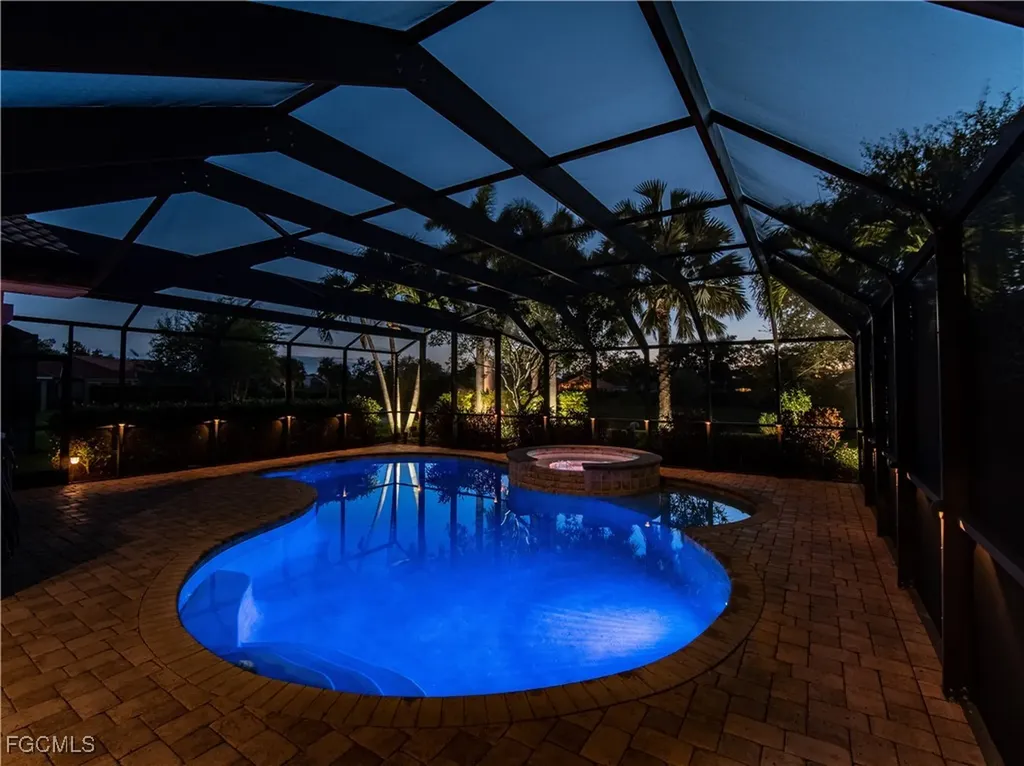 Estero FL, 20311 Rookery Drive