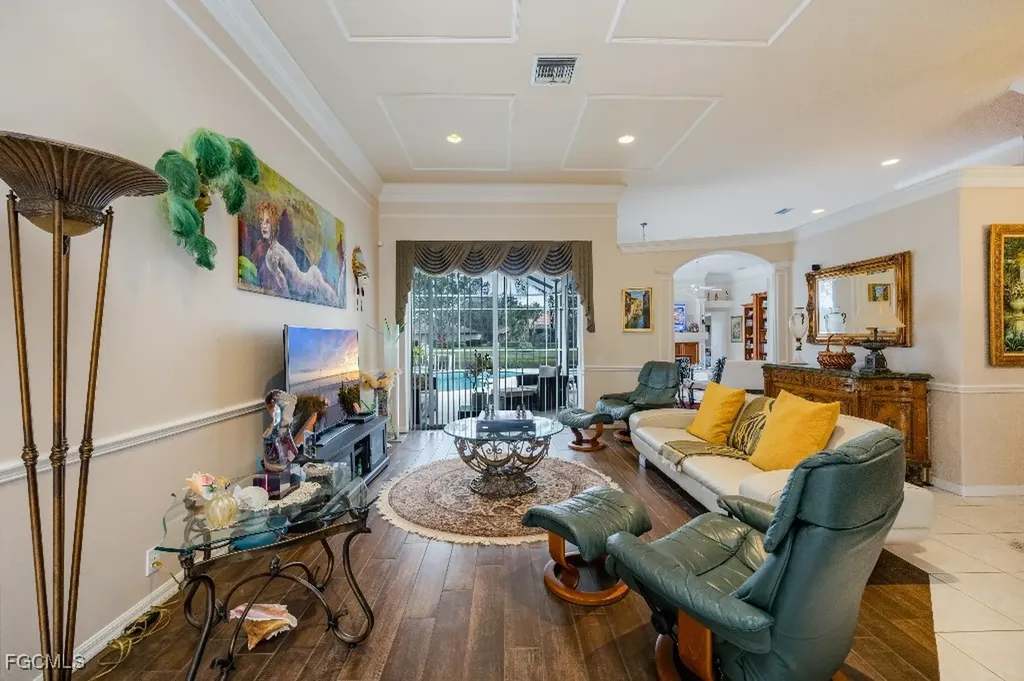 11745 Longshore Way E Naples FL 34119