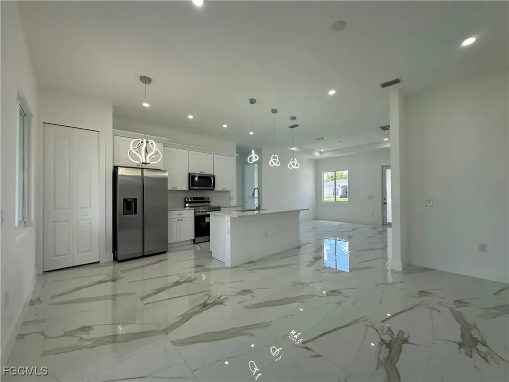 3124 35th Street SW Lehigh Acres FL 33976
