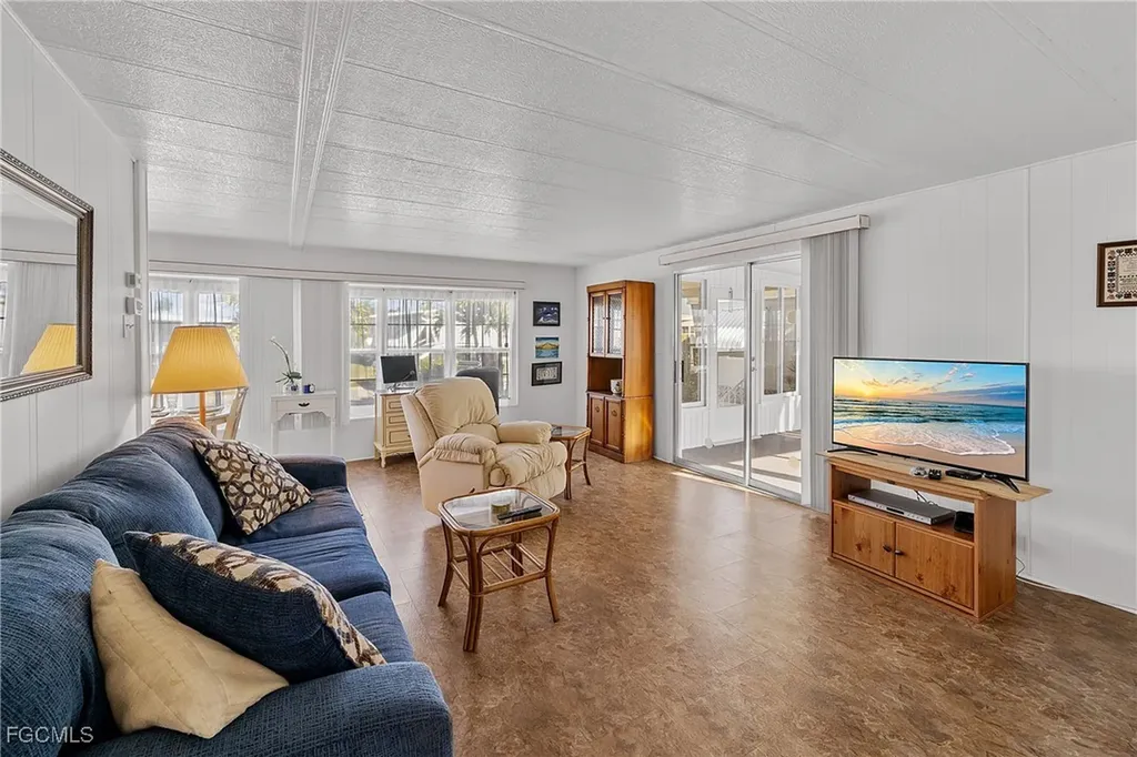 77 Snead Drive North Fort Myers FL 33903