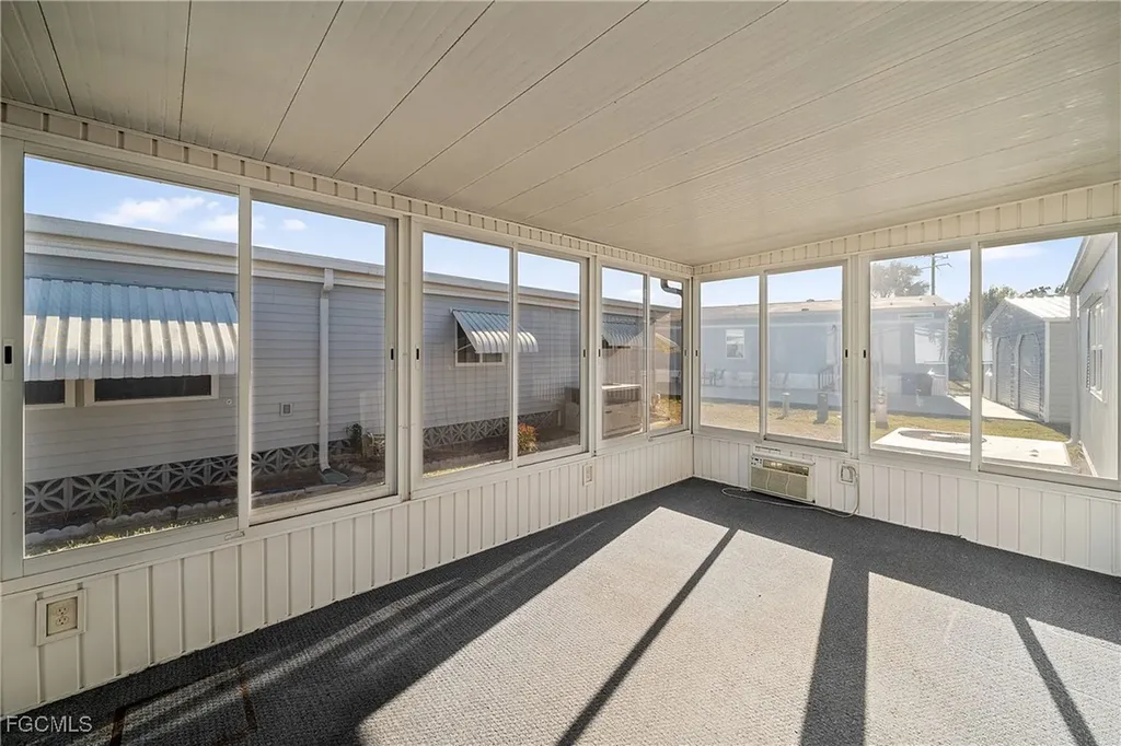 77 Snead Drive North Fort Myers FL 33903