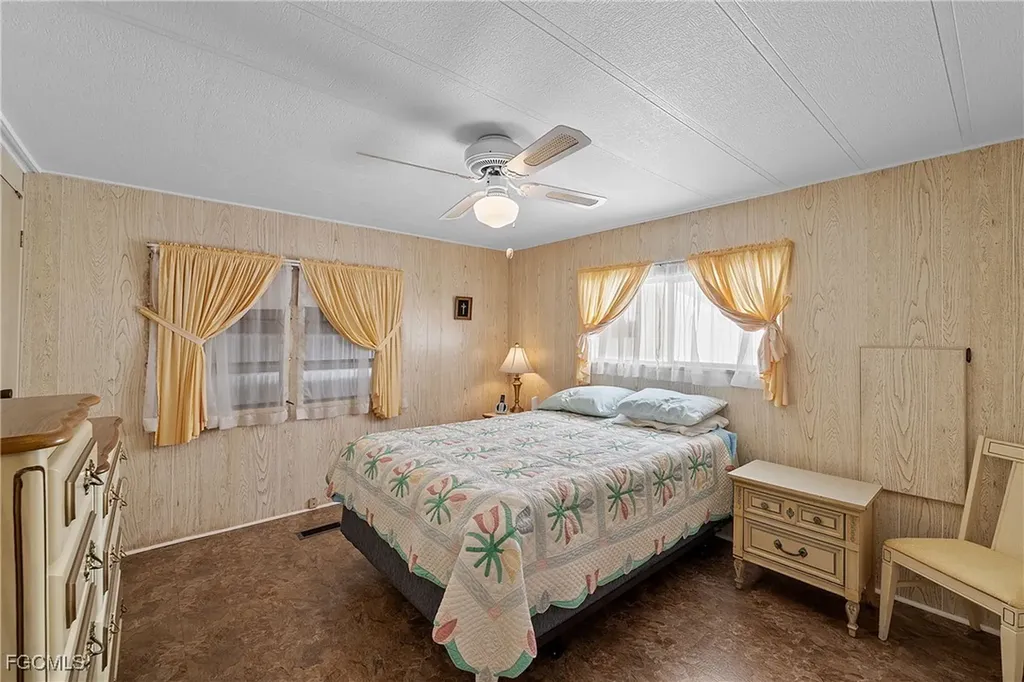 77 Snead Drive North Fort Myers FL 33903