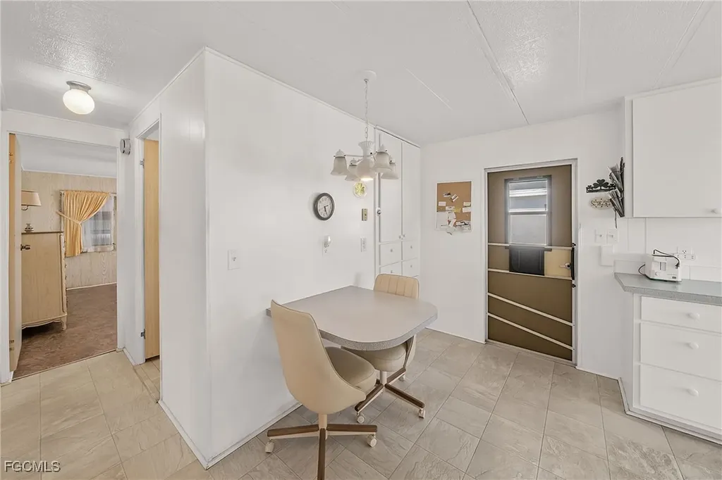 77 Snead Drive North Fort Myers FL 33903