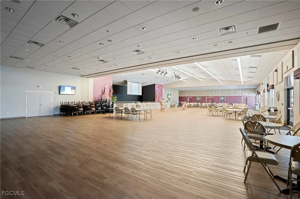 77 Snead Drive North Fort Myers FL 33903