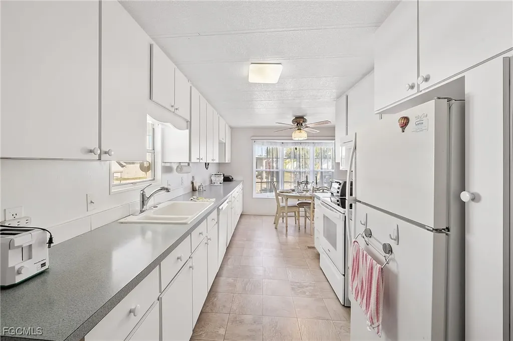 77 Snead Drive North Fort Myers FL 33903