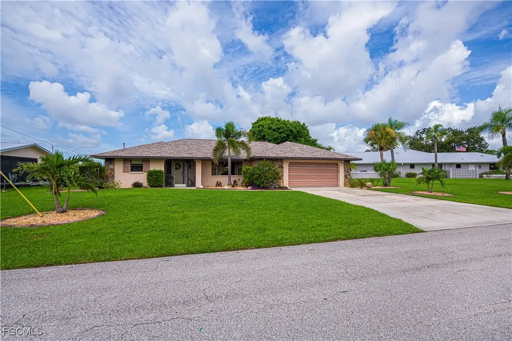 18537 Klingler Circle Port Charlotte FL 33948