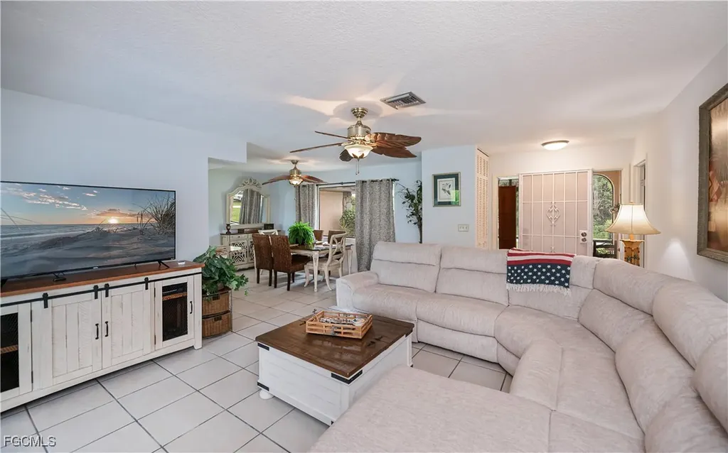 18537 Klingler Circle Port Charlotte FL 33948