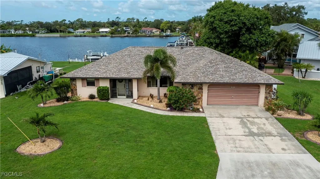 18537 Klingler Circle Port Charlotte FL 33948