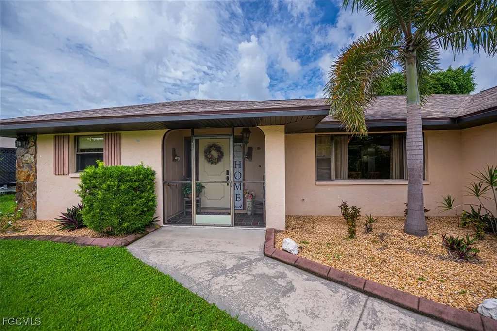 18537 Klingler Circle Port Charlotte FL 33948