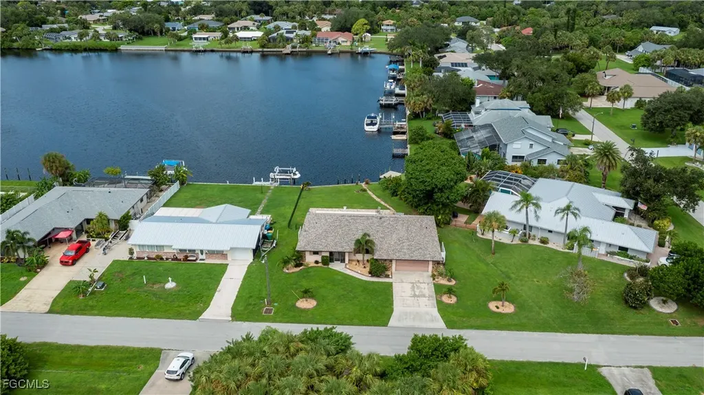 18537 Klingler Circle Port Charlotte FL 33948
