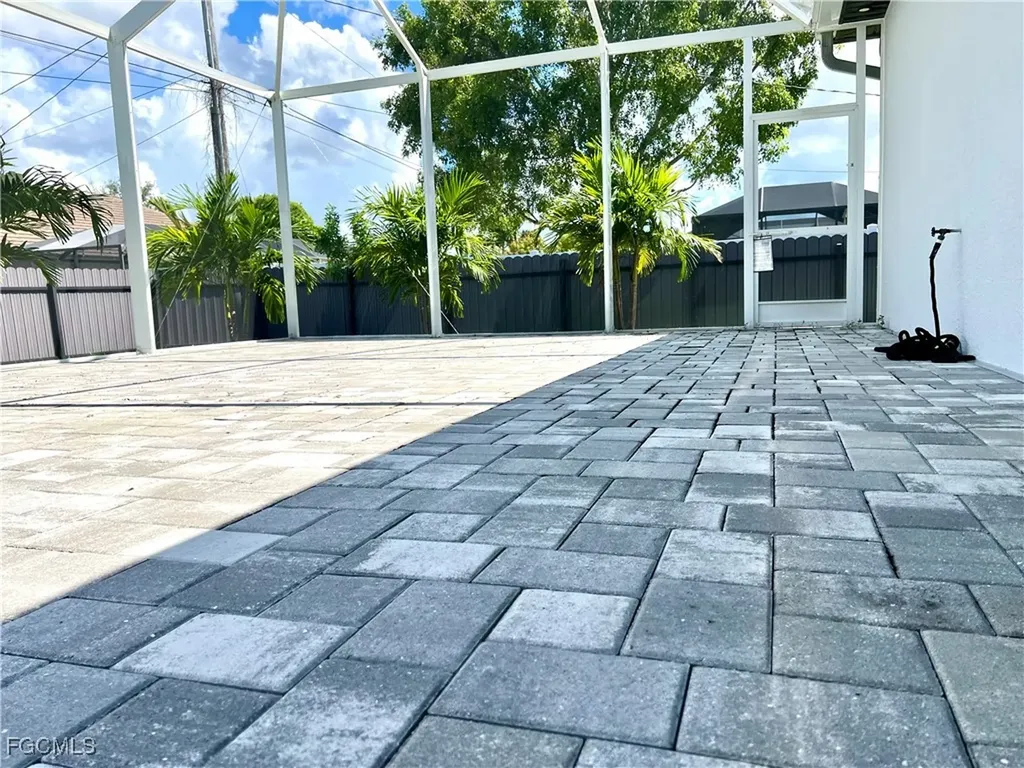 3821 SW 20th Place Cape Coral FL 33914