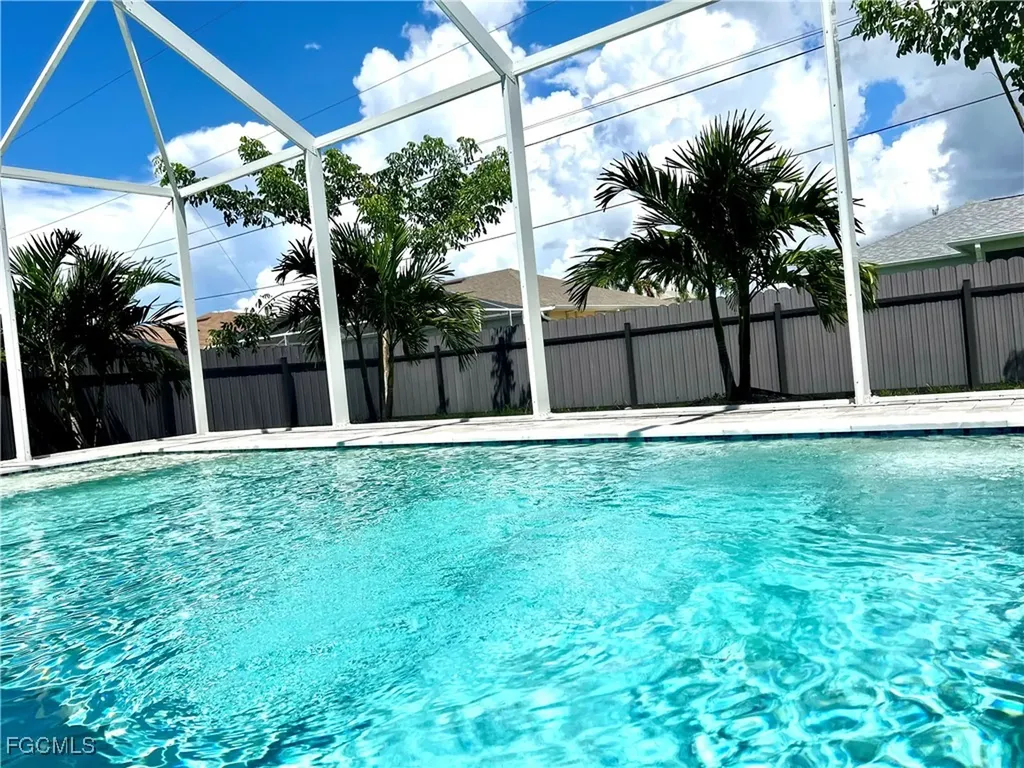 3821 SW 20th Place Cape Coral FL 33914