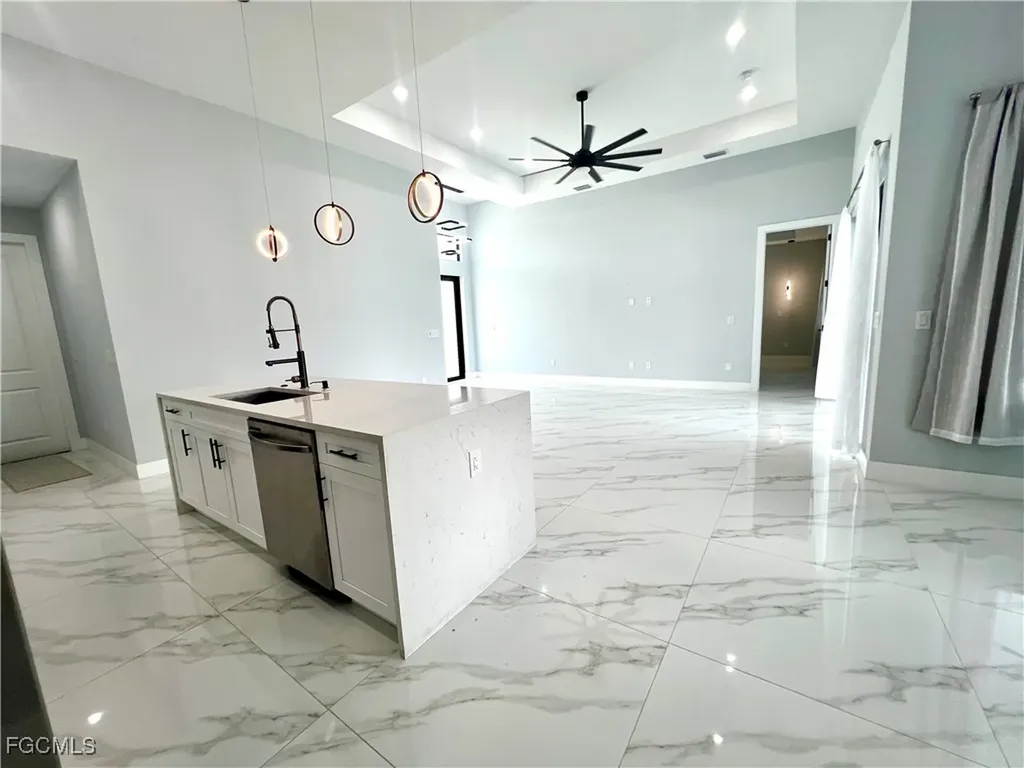 3821 SW 20th Place Cape Coral FL 33914