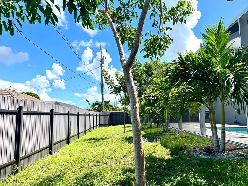 3821 SW 20th Place Cape Coral FL 33914