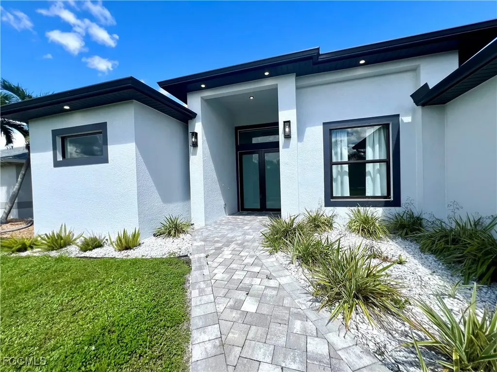 3821 SW 20th Place Cape Coral FL 33914